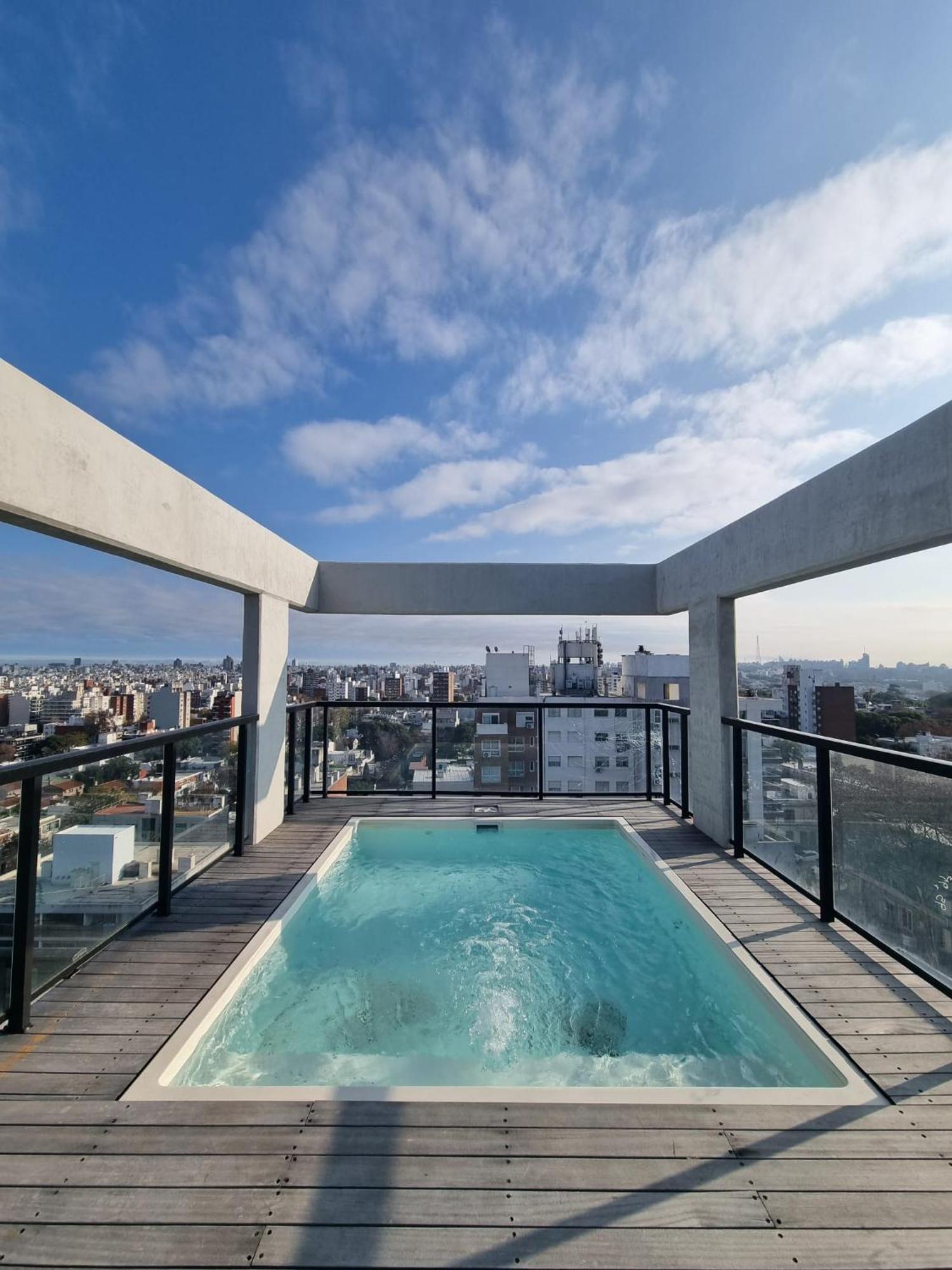 Apartamento Moderno A 1 Cuadra De Shopping Y 4 Rambla Montevideu